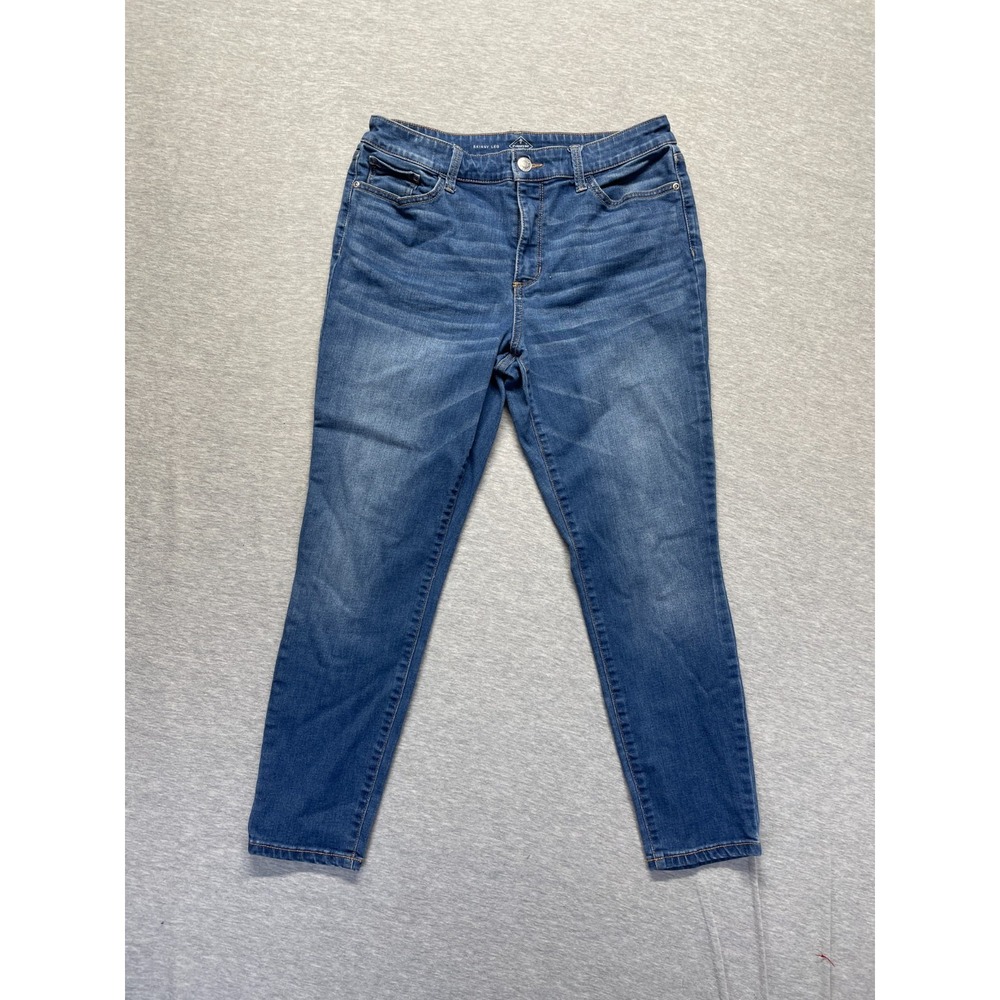 St. John's Bay Jeans Womens 12 Blue Denim Whiskered Skinny Leg Casual Streetwear